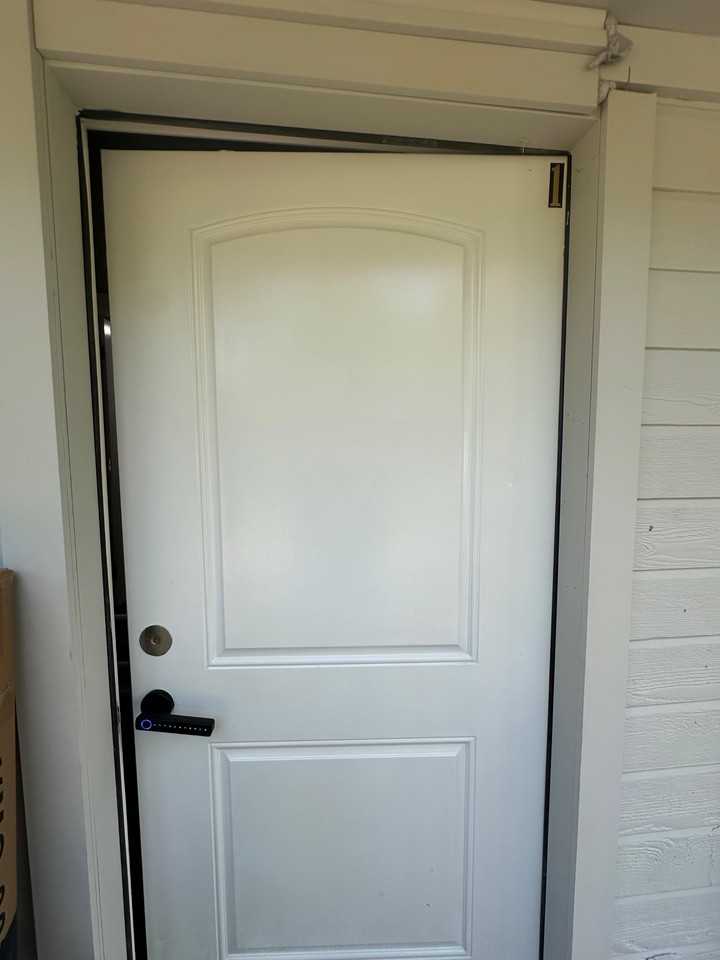 Bentham Ct - Photo 4 of 8