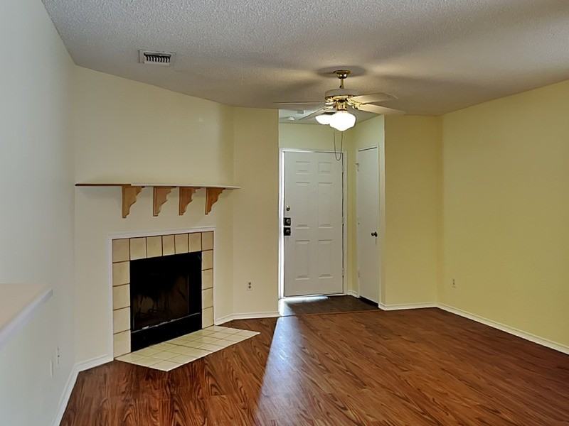4509 Ebbtide Ct - Photo 3 of 16