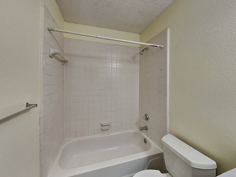4509 Ebbtide Ct - Photo 7 of 16