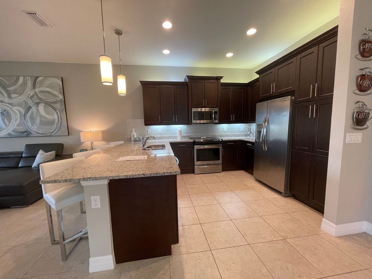 13548 Coronado Dr - Photo 4 of 33