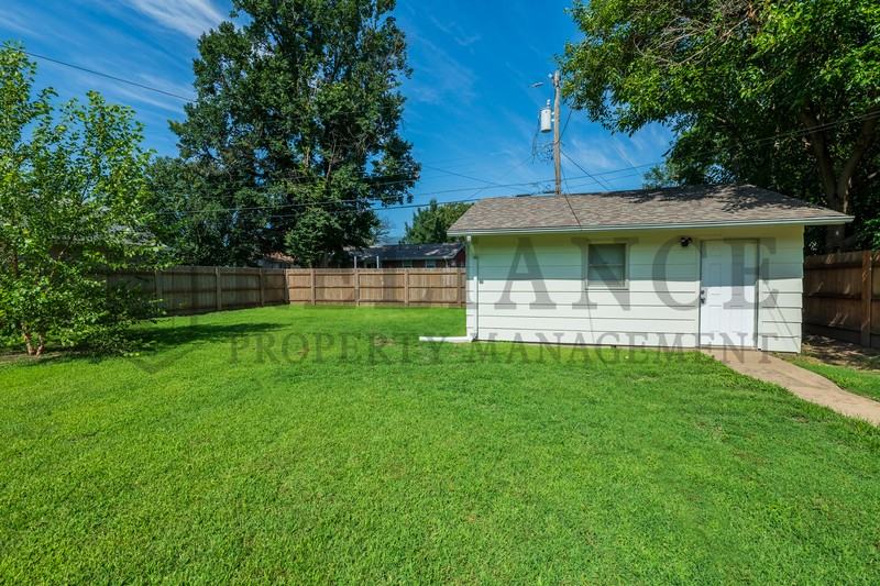 1847 N Richmond Ave - Photo 7 of 29