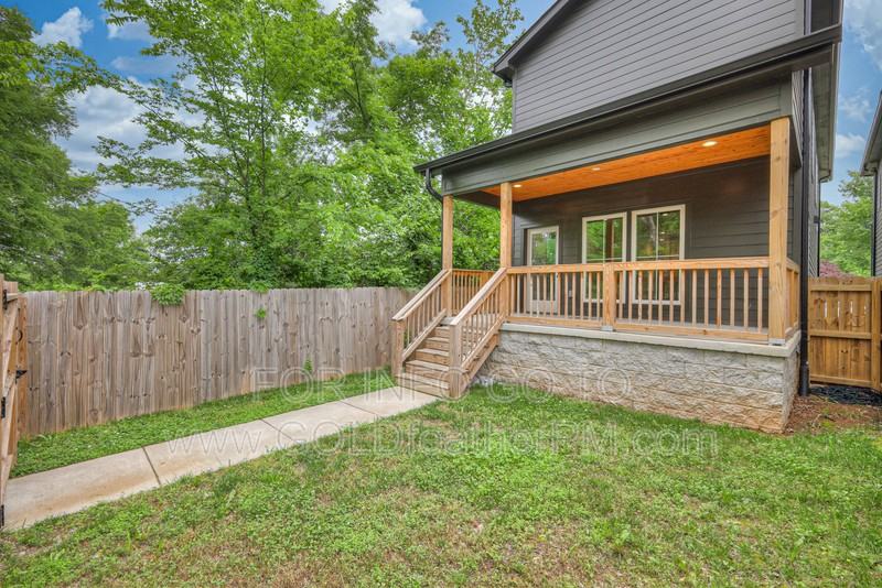 709B 23rd St - Photo 3 of 44