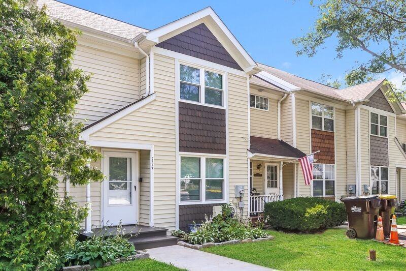 2504 Oxford Ct - Photo 3 of 23