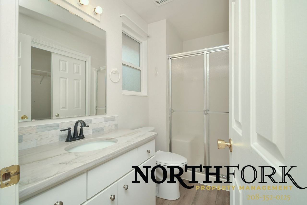 324 Procyon Pl - Photo 7 of 11