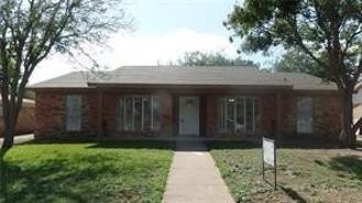 901 Bradfield Dr - Photo 1 of 1