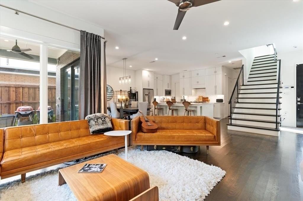 5135 Vickery Blvd - Photo 3 of 40