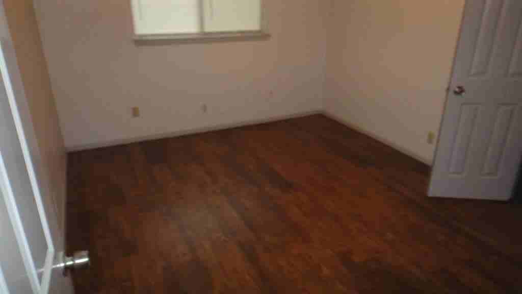 1115 Collier St - Photo 4 of 7