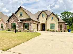 1146 Green Wood Cir - Photo 1 of 1