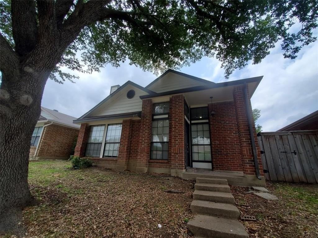 417 Antietam Way - Photo 3 of 9