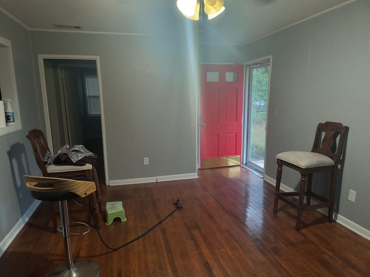 2211 Hawthorne St - Photo 3 of 31