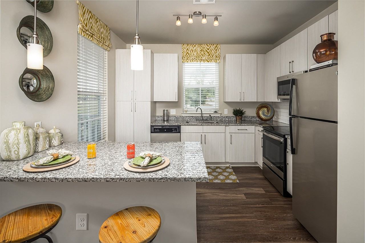 Abberly Market Point Apartment Homes - Photo 3 of 50