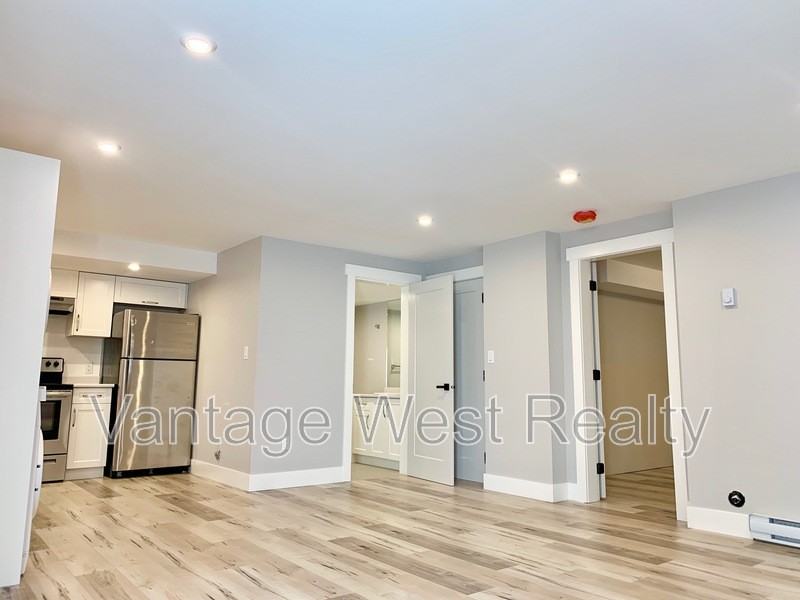 1290 Mine Hill Dr - Photo 4 of 13