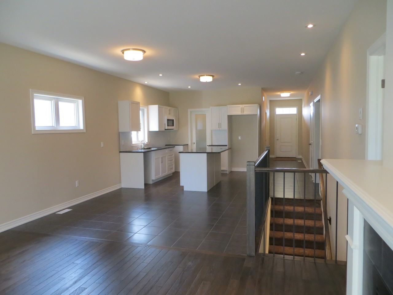 39 Pierpoint Dr. - Photo 3 of 9