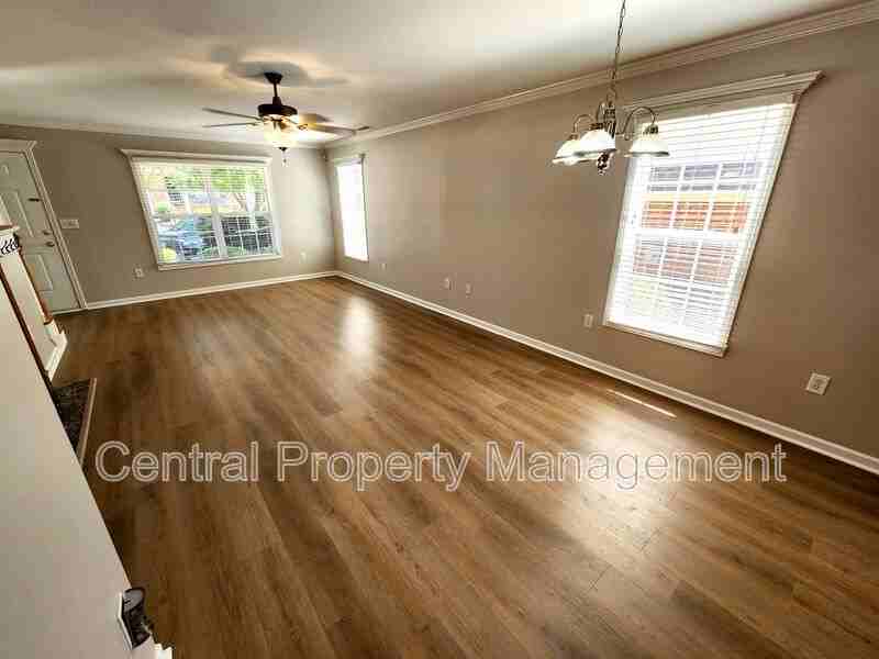 303 Rexford Dr - Photo 6 of 30
