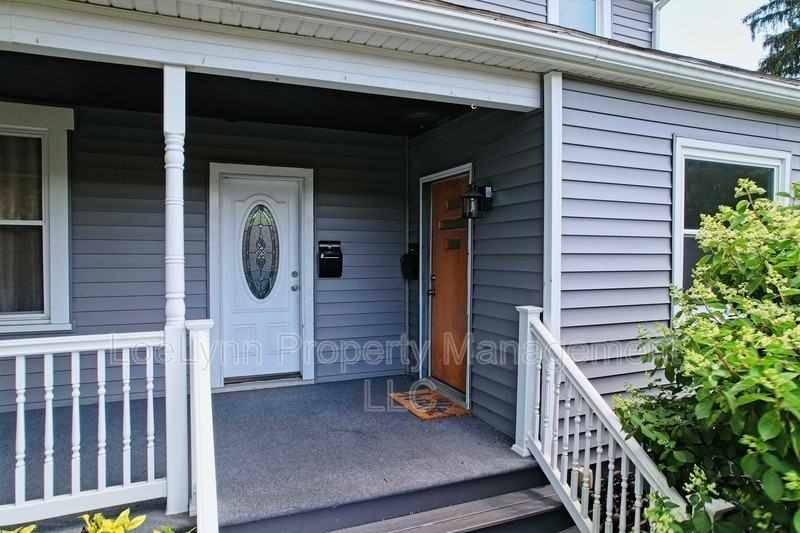 505 B St #2 - Photo 5 of 43