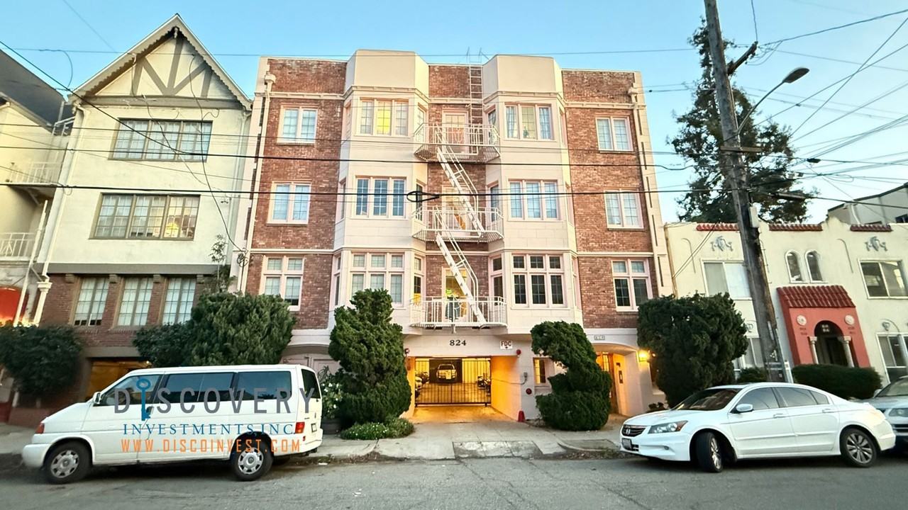 Erie St. 824 - Photo 2 of 3