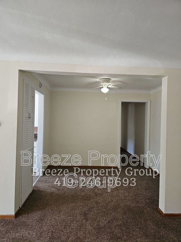 2445 W Bancroft St #2445-12 - Photo 2 of 7