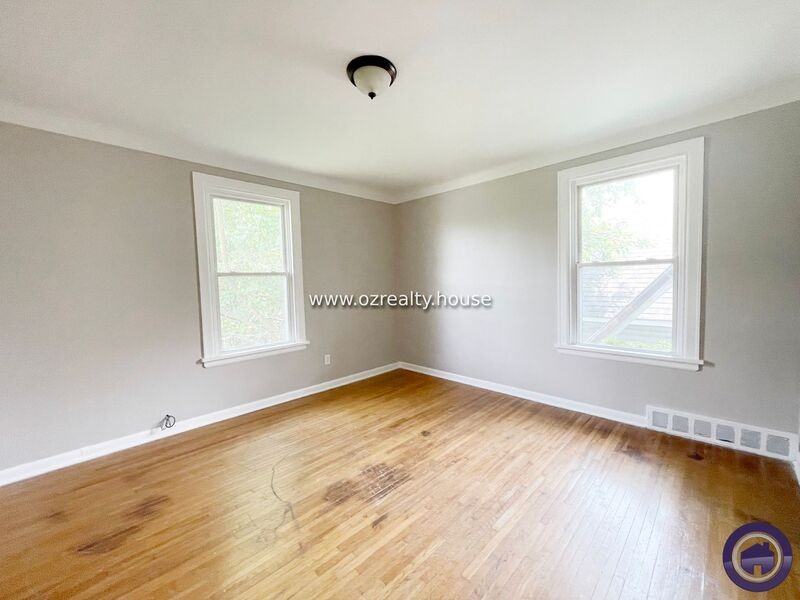 837 Colburn St #2 - Photo 7 of 13