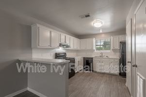 featured image of 600 Palm St #8