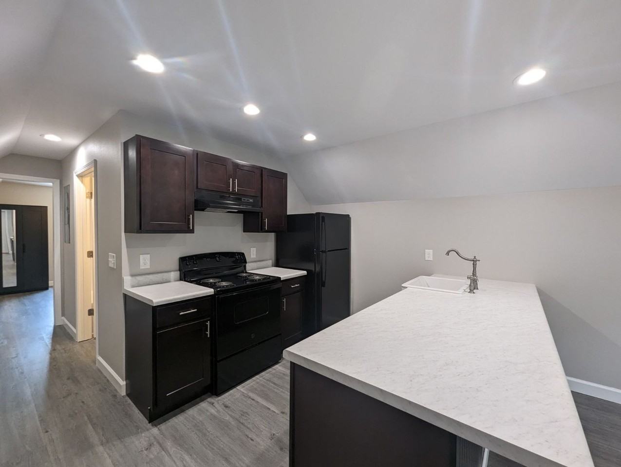 440 23rd St - Photo 4 of 10