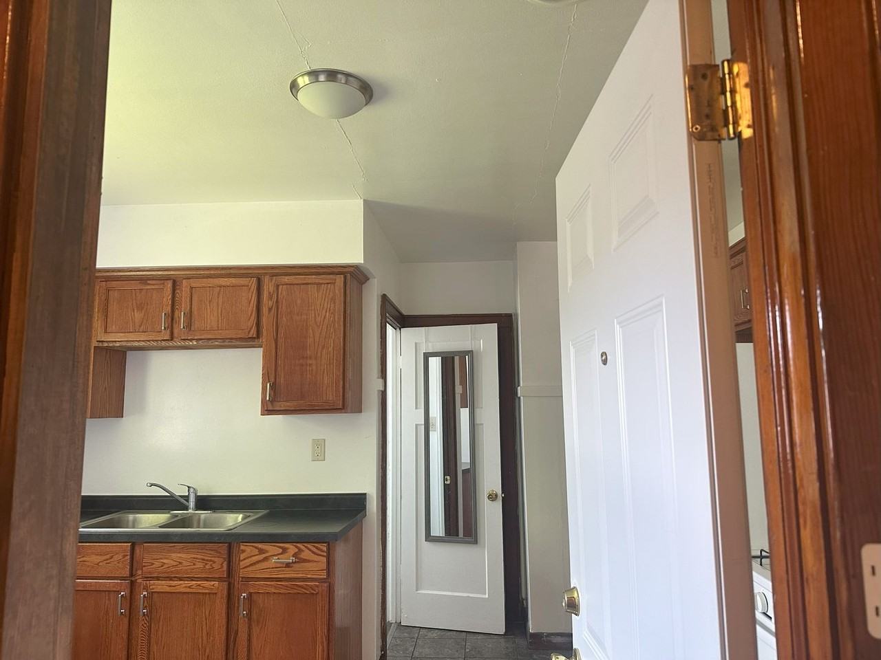 3643 W Mitchell St - Photo 2 of 16