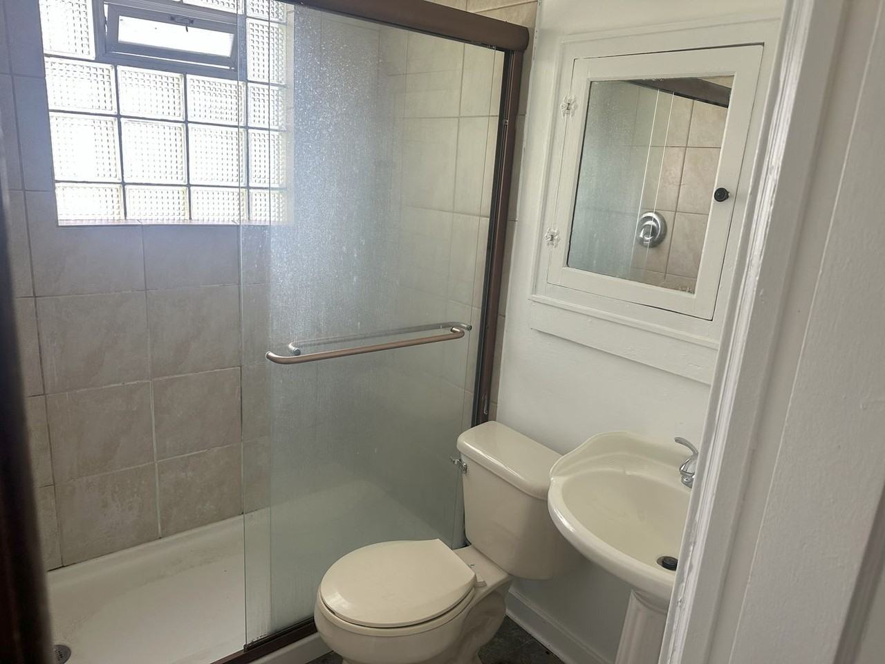 3643 W Mitchell St - Photo 5 of 16