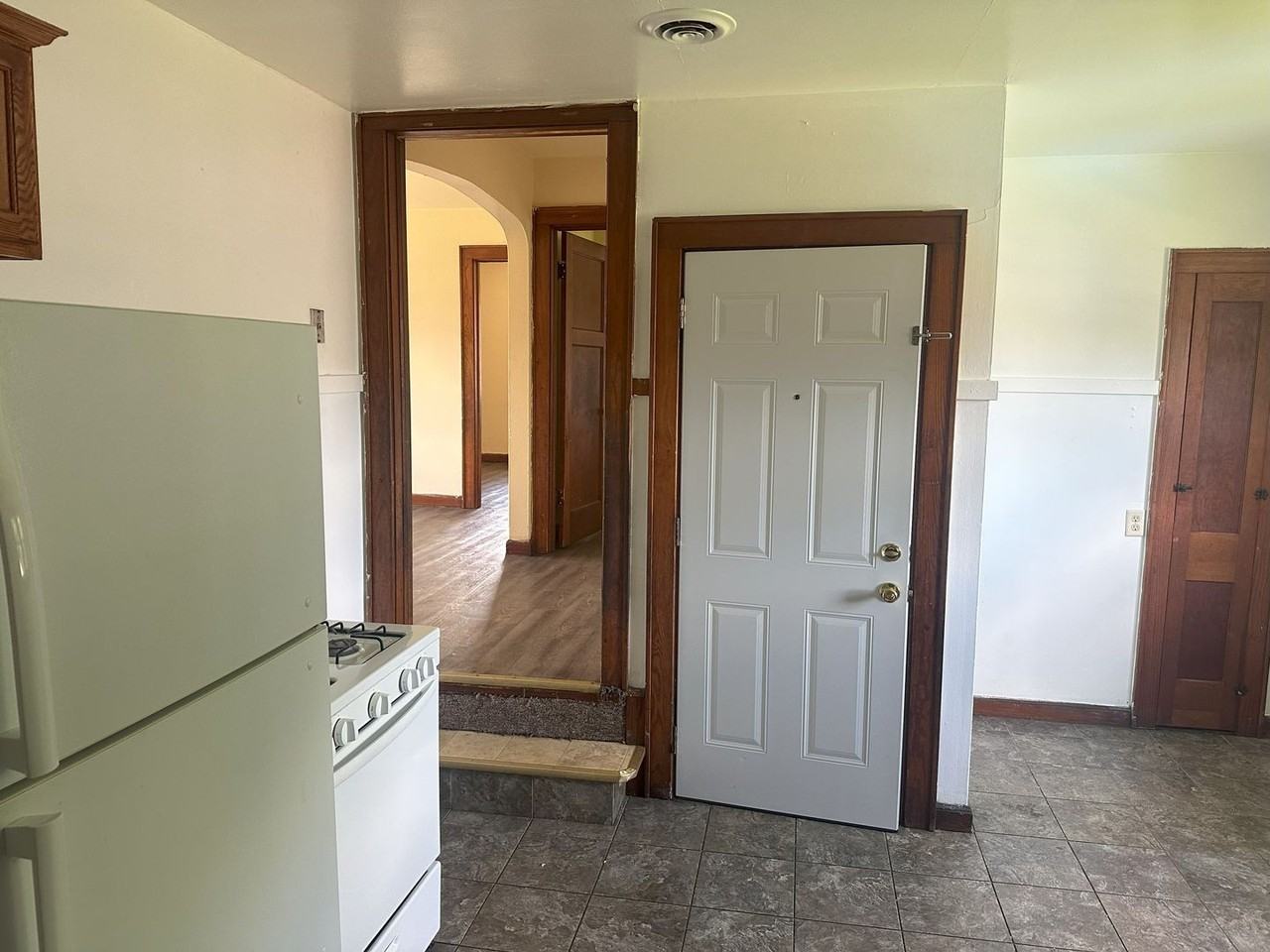 3643 W Mitchell St - Photo 7 of 16