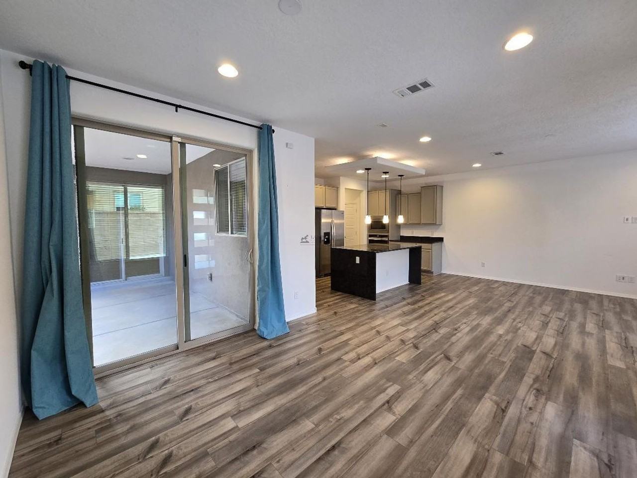 5208 Gold Hill Ln - Photo 4 of 28