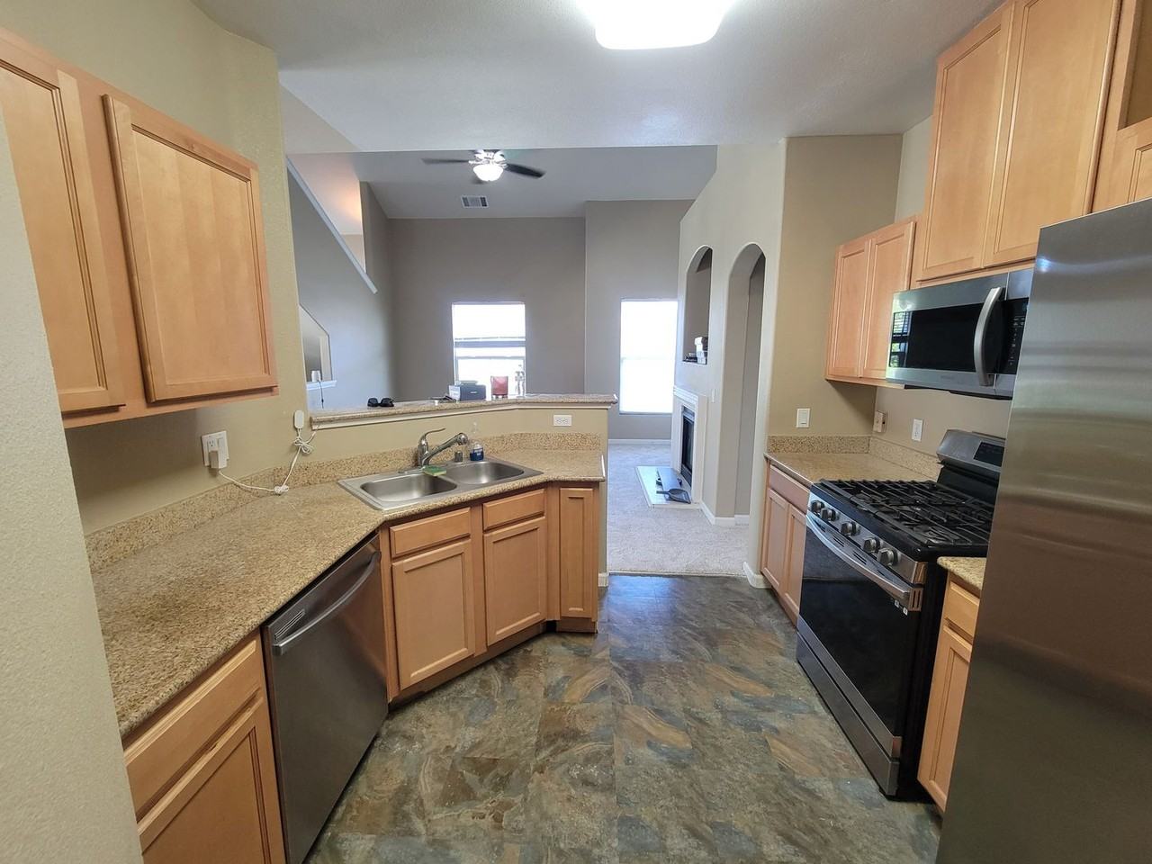 5554 Tares Cir - Photo 2 of 26