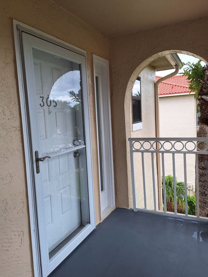 464 Bouchelle Dr #305 - Photo 4 of 31