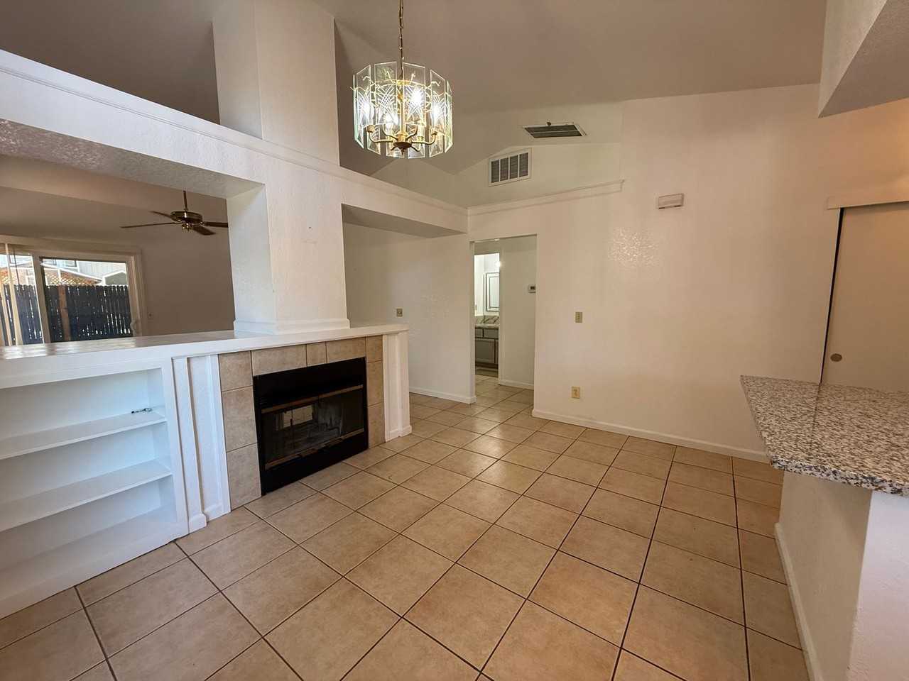 6821 Springmont Dr - Photo 3 of 24