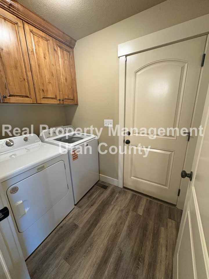 2083 N Raspberry Dr - Photo 4 of 18