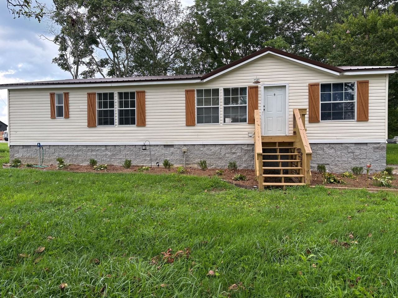 4816 Old Salem Lexie Rd