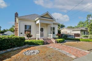 featured image of 214 Pendegast St