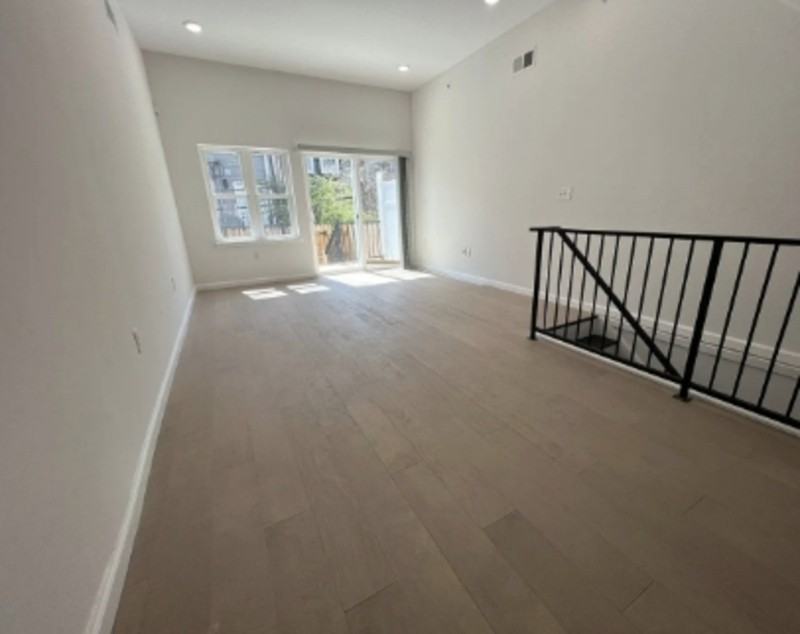 2634 Manton St - Photo 3 of 7