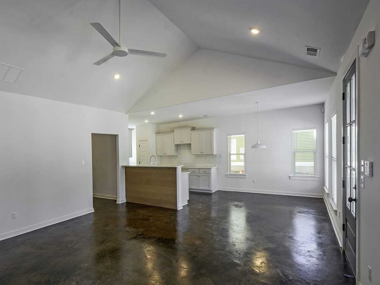 714 Echles St - Photo 4 of 10