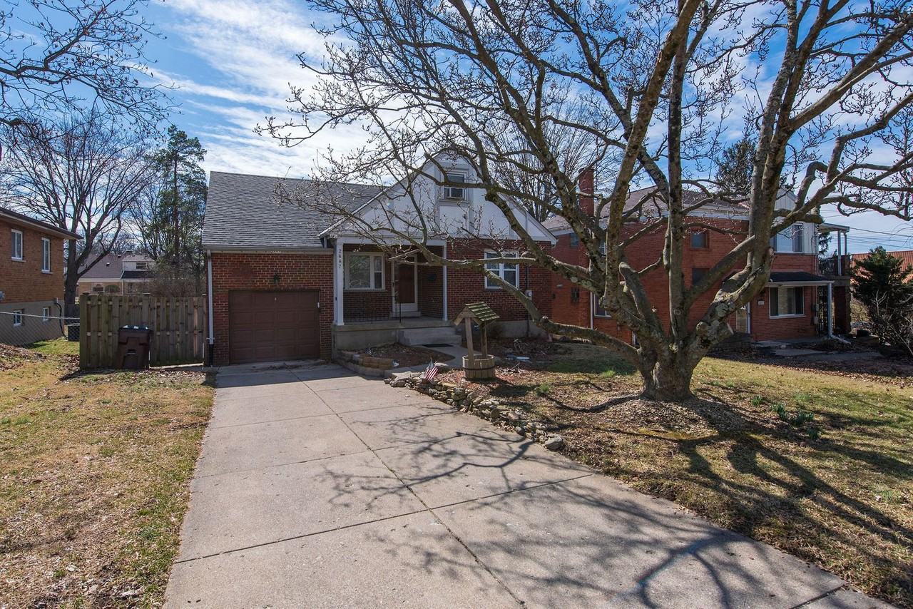 2887 Blue Rock Rd - Photo 3 of 45