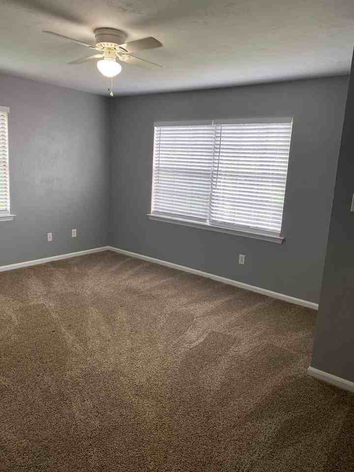 2610 Old Bainbridge Rd - Photo 5 of 8