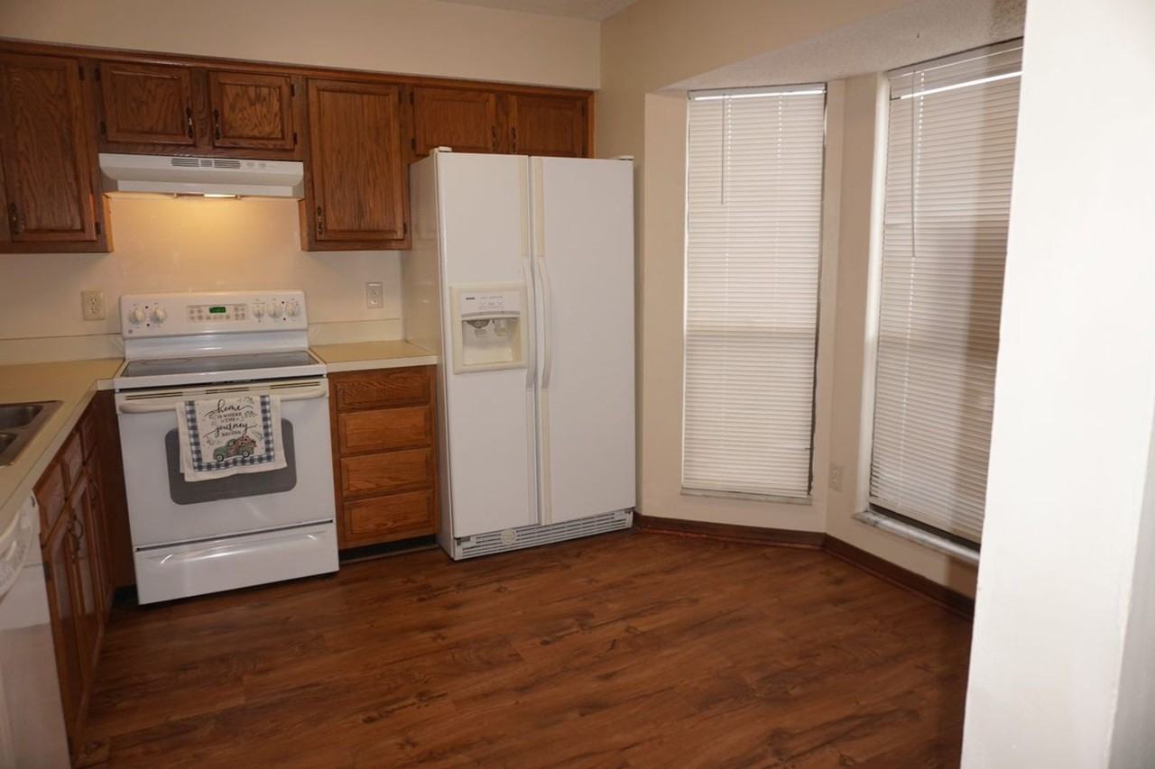 5672 Bryner Dr - Photo 3 of 14