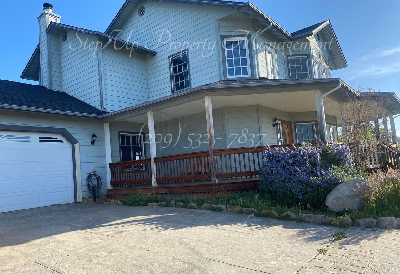 17300 Yosemite Rd - Photo 2 of 44