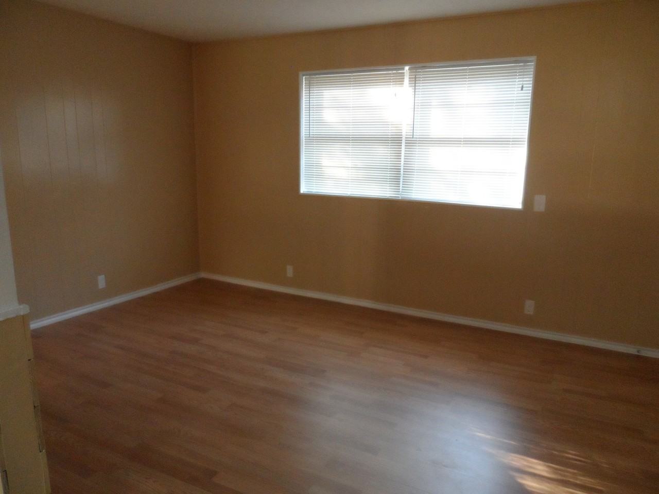 808 Sw Sunnybrook Dr - Photo 5 of 12