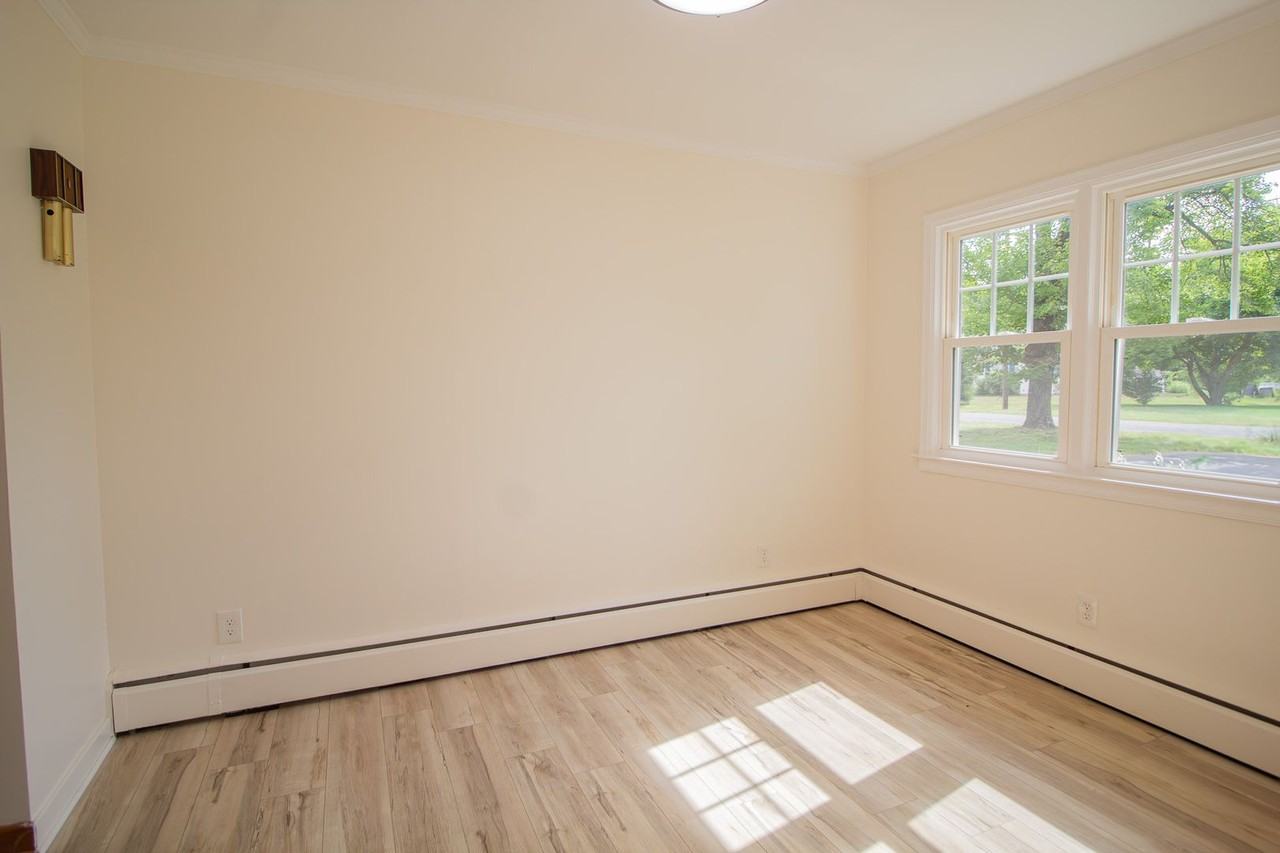 4 Weiser St - Photo 7 of 19