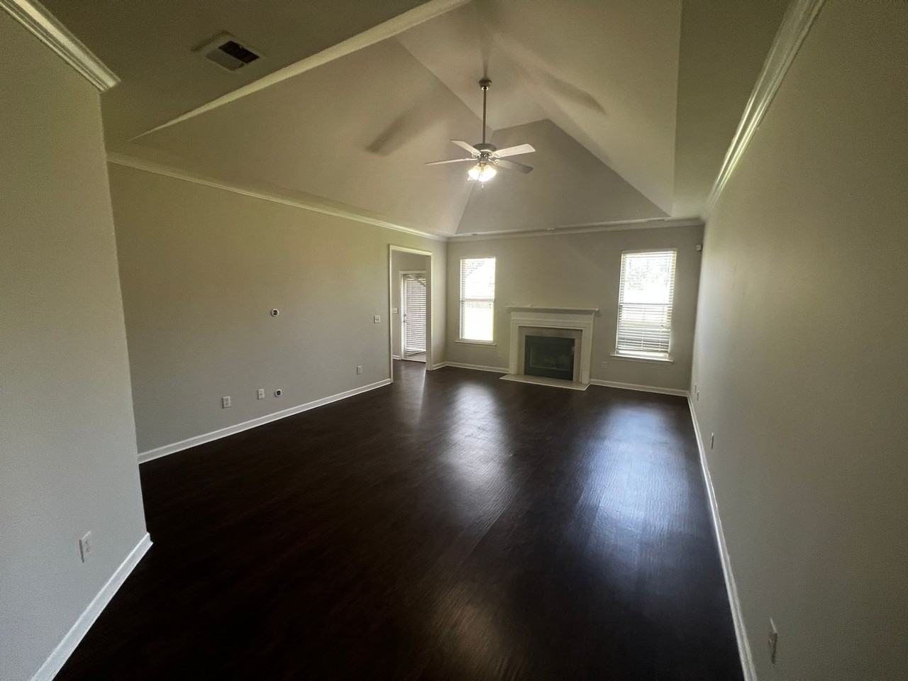 2208 Adkins Cir - Photo 3 of 41