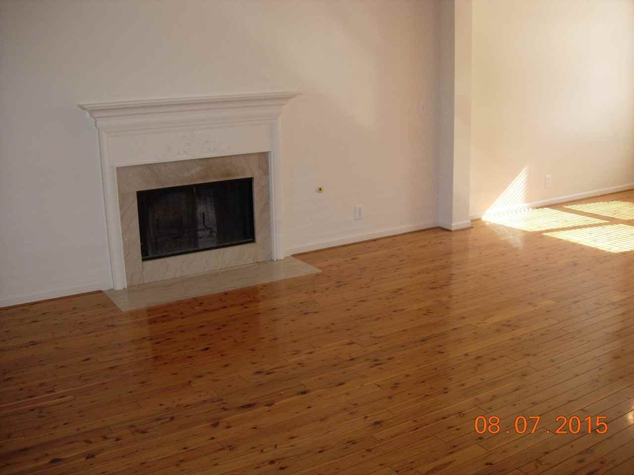 7021 Lexington Point Dr - Photo 6 of 21