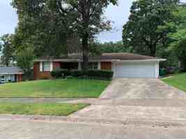 featured image of 4511 Greenway Dr
