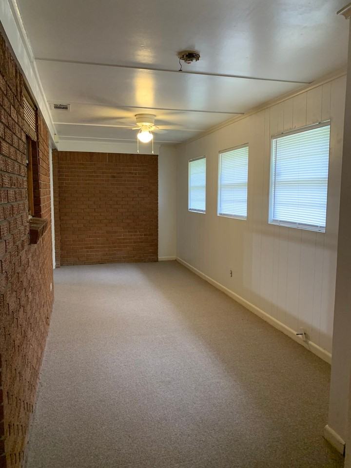 4511 Greenway Dr - Photo 7 of 24