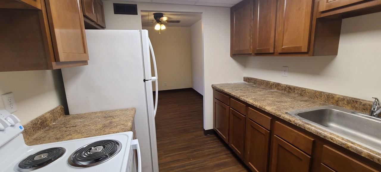 Governors House Apartments - Photo 4 of 33