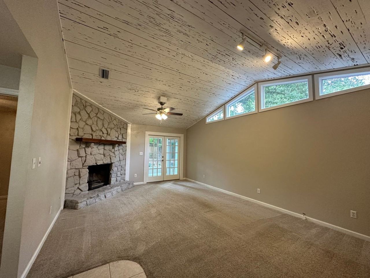 2564 Panther Creek Rd - Photo 3 of 15