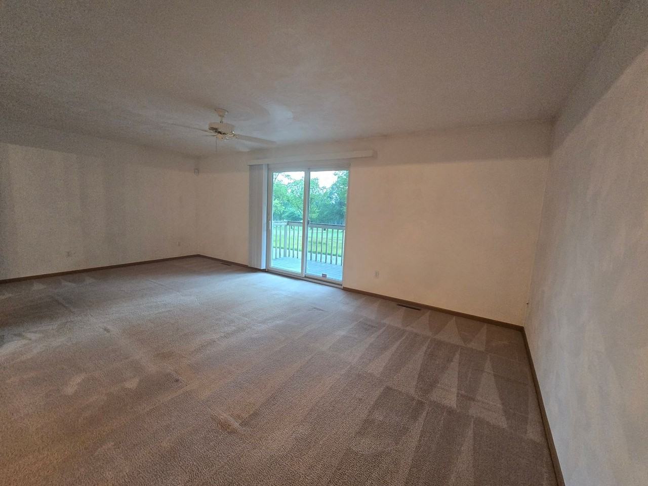 414 Harding St - Photo 3 of 22