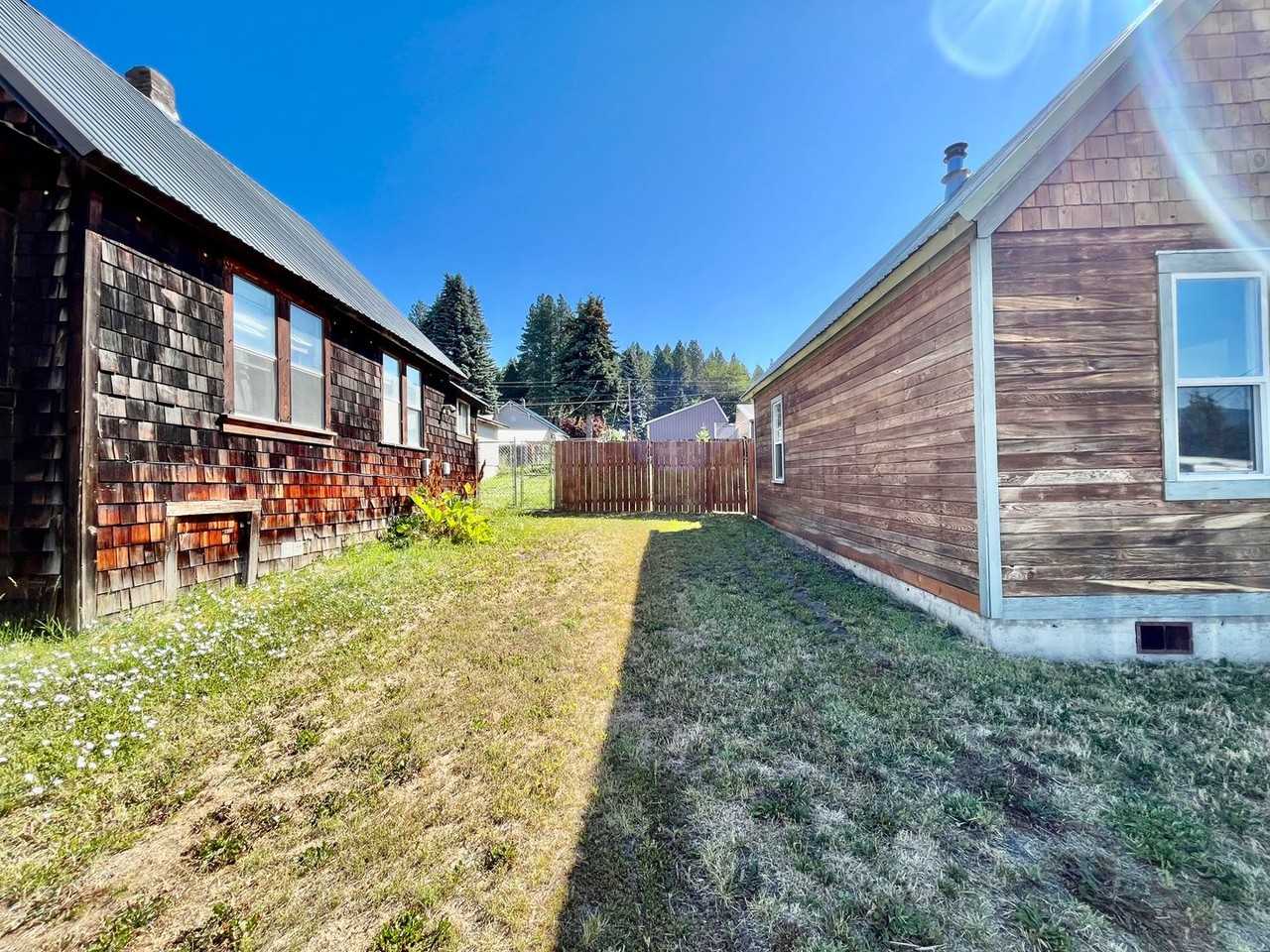 531 3rd St - Photo 3 of 21